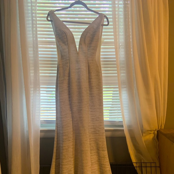 Gorgeous ⭐️ Grey white shimmery dress - Picture 1 of 4